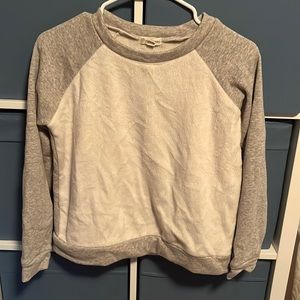 TUCKER + TATE crewneck